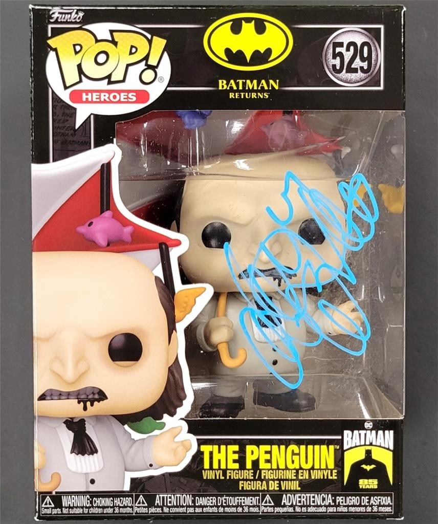 Batman Returns Penguin Funko Pop 529 with Danny Devito Beckett Authenticated Signature: Batman Returns Penguin Funko Pop 529 with Danny Devito Beckett Authenticated Signature This is an original Funko Pop! #529 featuring the Penguin character from Batman Returns, signed by Danny Devito. 