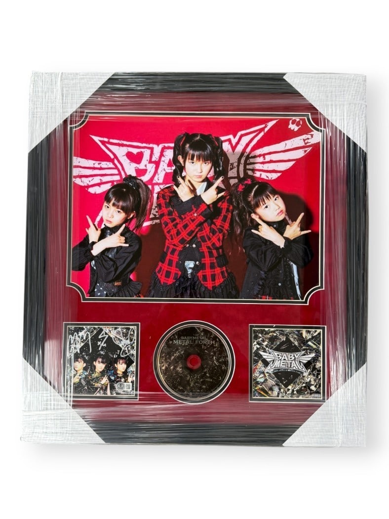 Framed Baby Metal CD Insert Signed by Su-Metal Moametal Momometal Beckett 22x24 (1 of 3)