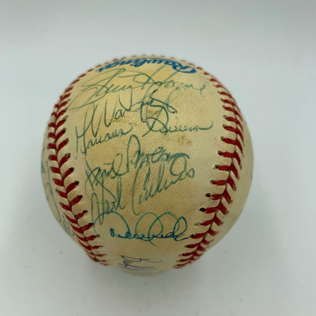 1995 Yankees Team Signed Baseball Jeter Rivera Rookie JSA Authenticated: 1995 Yankees Team Signed Baseball Jeter Rivera Rookie JSA Authenticated This is an original 1995 New York Yankees team signed baseball featuring 26 signatures, including rookie signatures from Derek J