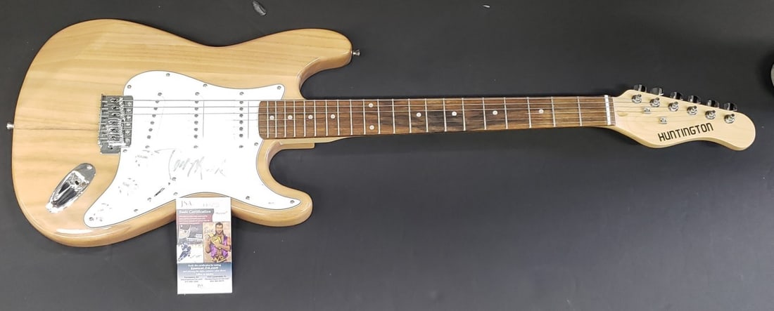 Tony Hawk JSA authenticated signed electric guitar: Tony Hawk JSA authenticated signed electric guitar This electric guitar and guitar pick have been hand-signed by renowned skateboarder Tony Hawk. The autograph is authenticated by James Spence Authent