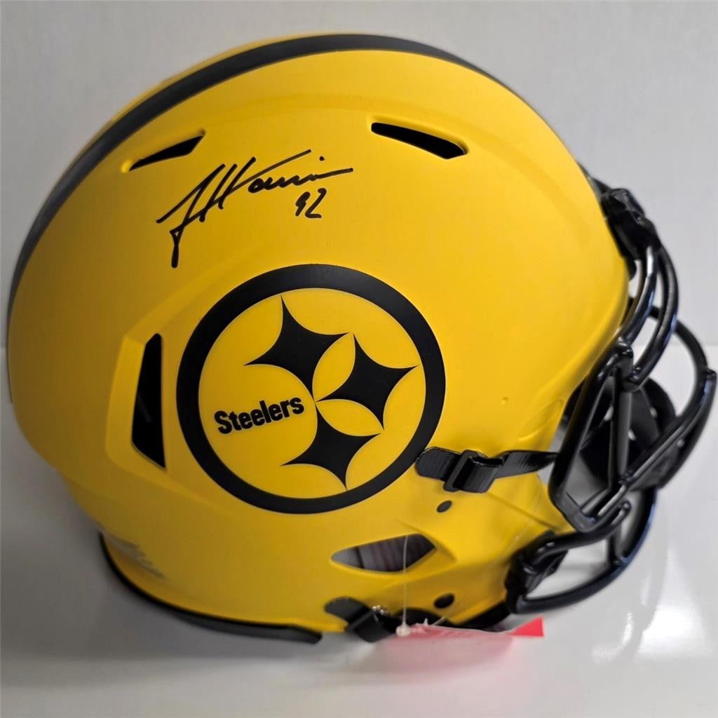 Pittsburgh Steelers full size helmet signed by James Harrison Beckett BAS: Pittsburgh Steelers full size helmet signed by James Harrison Beckett BAS This is a pre-owned Pittsburgh Steelers Rave Speed full size helmet, signed by James Harrison. The autograph is authenticated 