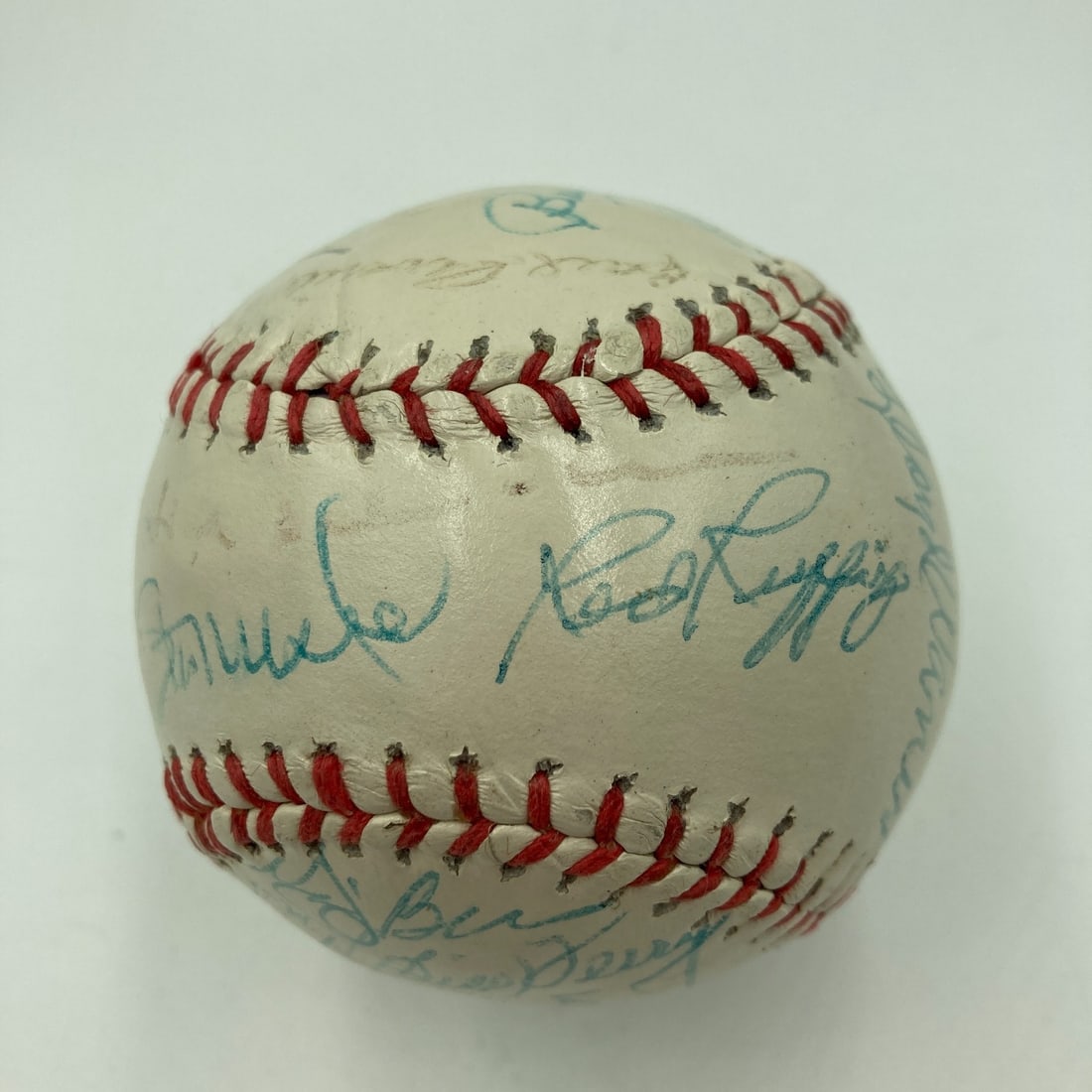 Hall Of Fame Multi Signed Baseball JSA Authenticated Red Ruffing Goose Goslin Rube Marquard: Hall Of Fame Multi Signed Baseball JSA Authenticated Red Ruffing Goose Goslin Rube Marquard This Hall of Fame multi-signed baseball is a remarkable collectible featuring the autographs of 18 legendary