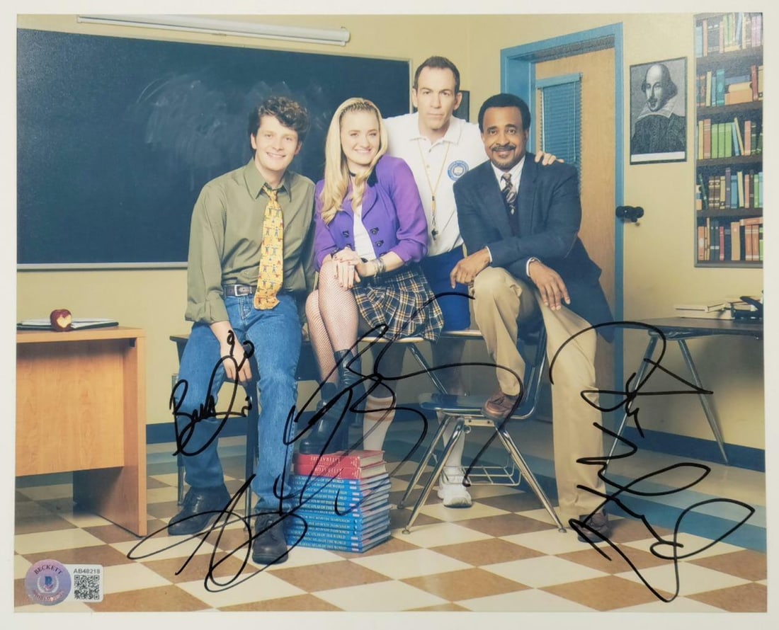 Schooled Signed 8x10 Photo With Four Cast Autographs Beckett Authenticated (1 of 3)