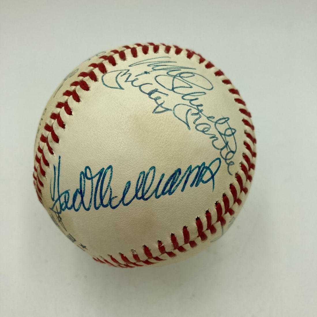 JSA 500 Home Run Club Autographed Official American League Baseball 11 Signatures: JSA 500 Home Run Club Autographed Official American League Baseball 11 Signatures This official American League baseball is signed by eleven legendary members of the 500 Home Run Club, including Micke