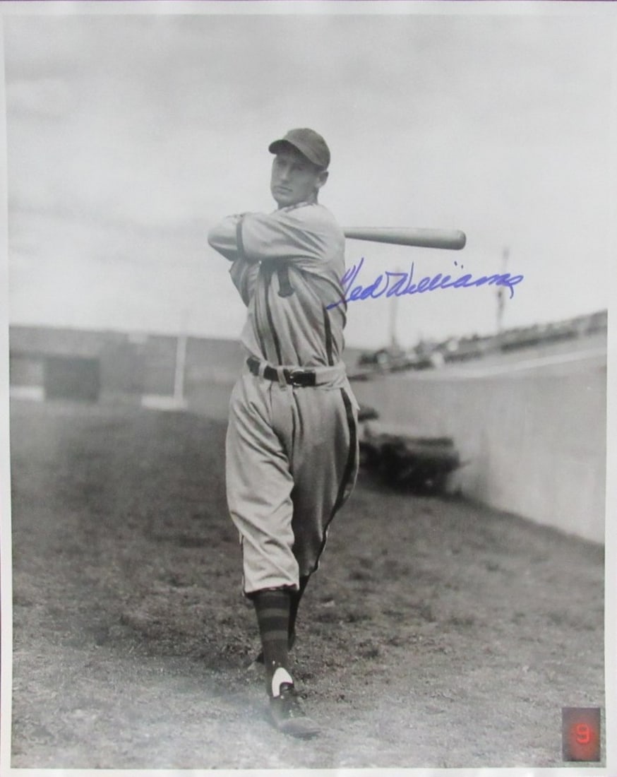Ted Williams Signed 16x20 Black and White Photo With Green Diamond Hologram: Ted Williams Signed 16x20 Black and White Photo With Green Diamond Hologram This is an original 16x20 black and white photo signed by Hall of Famer Ted Williams. The autograph is authenticated with a 