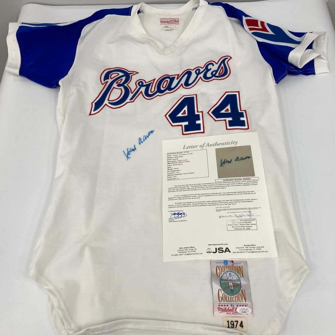 Hank Aaron Signed 1974 Braves Jersey with JSA COA: Hank Aaron Signed 1974 Braves Jersey with JSA COA Celebrate the legendary career of Hank Aaron with this signed authentic 1974 Atlanta Braves jersey. This original piece commemorates his remarkable ac