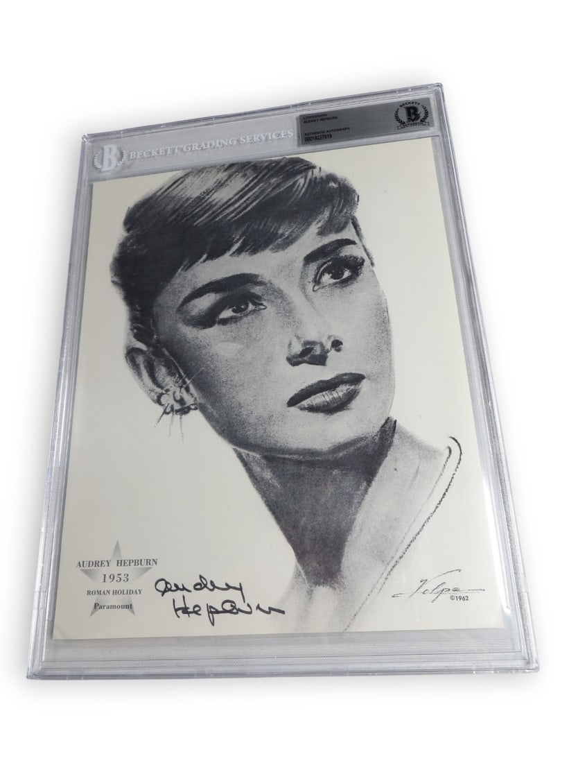 Beckett Authenticated Audrey Hepburn Signed 8x10 Roman Holiday Photo Lithograph: Beckett Authenticated Audrey Hepburn Signed 8x10 Roman Holiday Photo Lithograph This is an original 8x10 lithograph photograph signed by Audrey Hepburn, associated with the film Roman Holiday. The aut