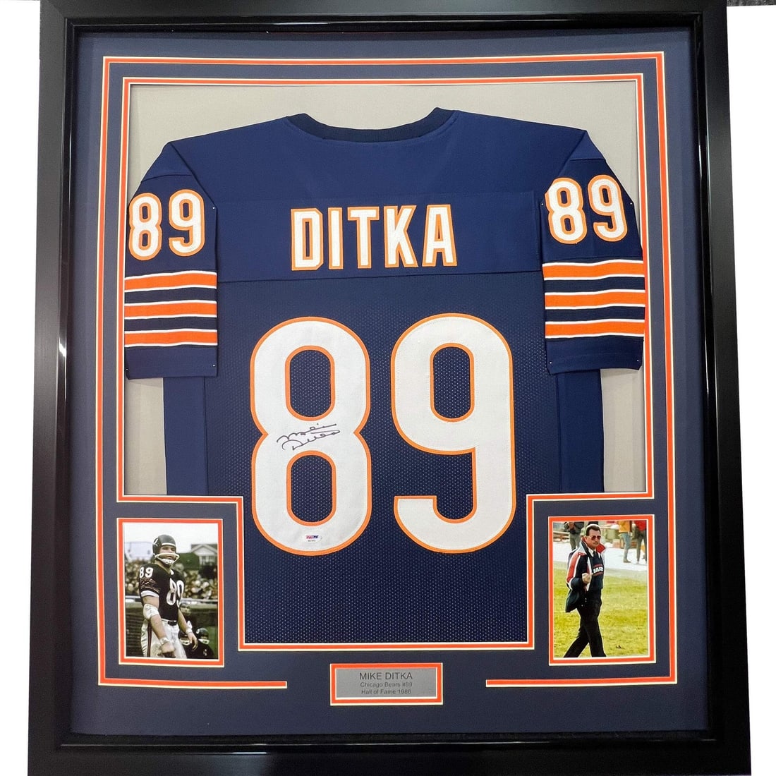 Mike Ditka Signed Chicago Bears Jersey Framed 33x42 JSA Authenticated: Mike Ditka Signed Chicago Bears Jersey Framed 33x42 JSA Authenticated This professionally framed and matted Chicago Bears football jersey features the authentic signature of NFL player Mike Ditka. The