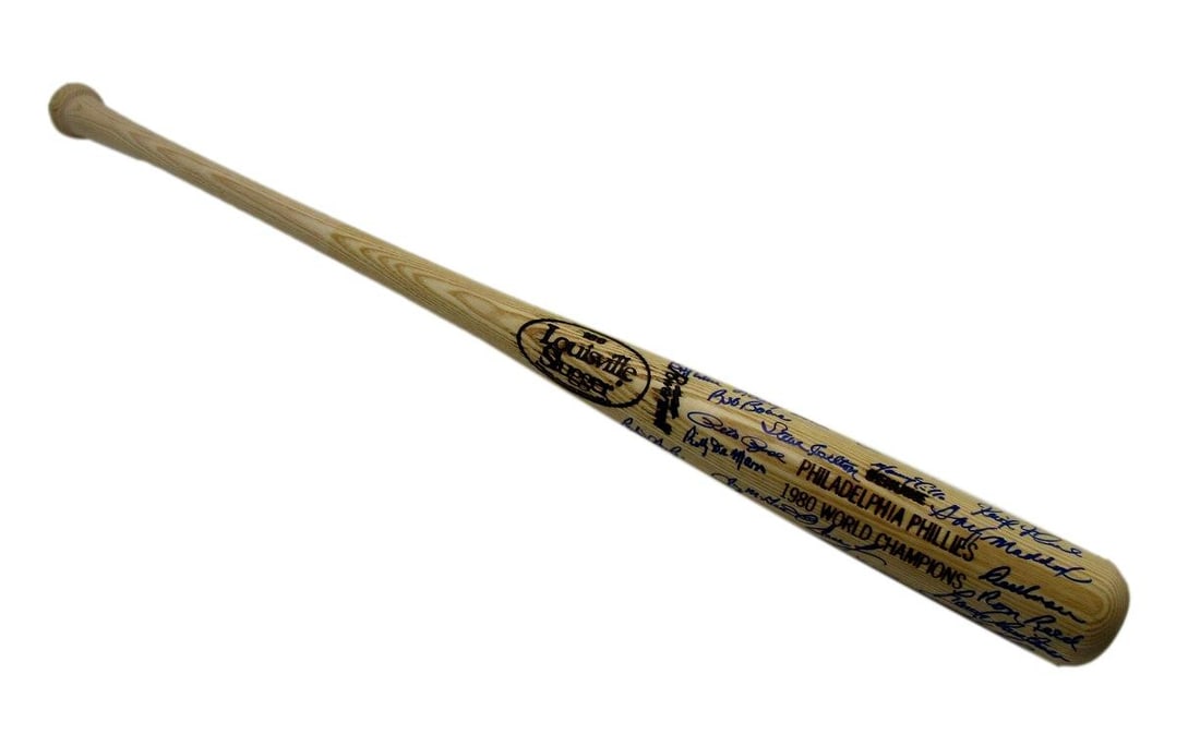 PSA DNA 1980 Philadelphia Phillies World Series bat signed by 31: PSA DNA 1980 Philadelphia Phillies World Series bat signed by 31 Original 1980 World Series Champs Philadelphia Phillies baseball bat signed by 31 members of the team. Notable signatures include Pete 