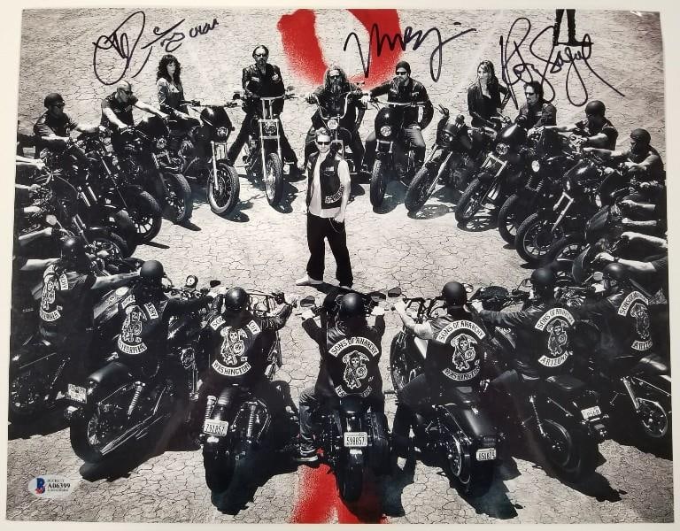 Sons of Anarchy 11x14 Cast Photograph Signed by Rossi Sagal Junior Beckett COA (1 of 3)