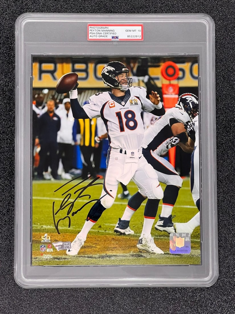Peyton Manning Signed 8x10 Photo PSA/DNA Gem Mint 10 Football Collectible: Peyton Manning Signed 8x10 Photo PSA/DNA Gem Mint 10 Football Collectible This is a professionally printed 8x10 photo autographed by Peyton Manning, the legendary football quarterback known for his ti