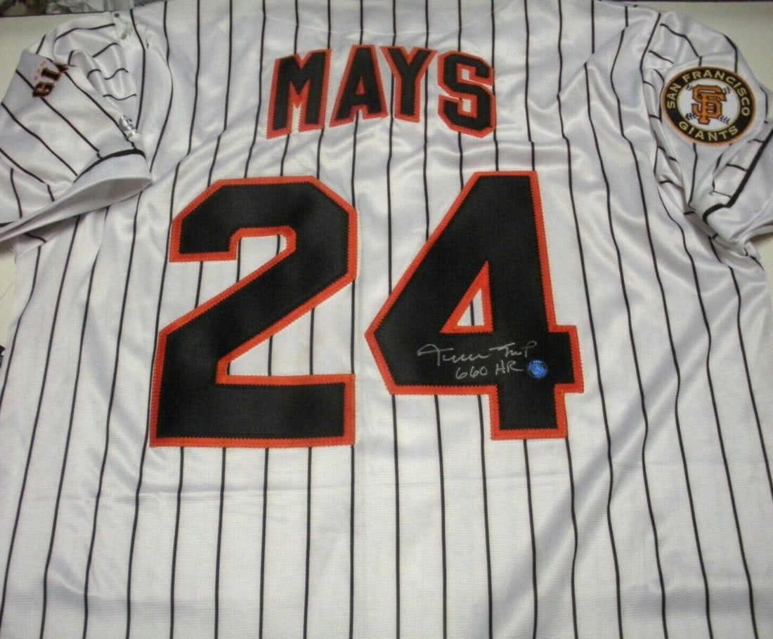 Signed San Francisco Giants Jersey with Willie Mays Autograph and COA: Signed San Francisco Giants Jersey with Willie Mays Autograph and COA This is an official licensed TrueFan San Francisco Giants jersey, signed by Willie Mays. The jersey is an original item and comes 