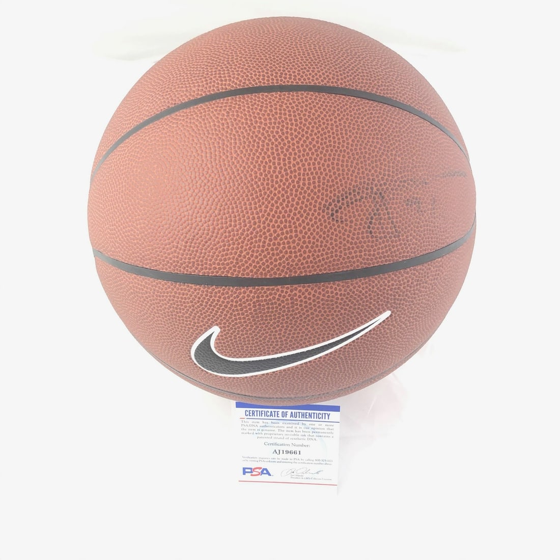 PSA DNA authenticated Tim Duncan autographed Spurs basketball (1 of 3)