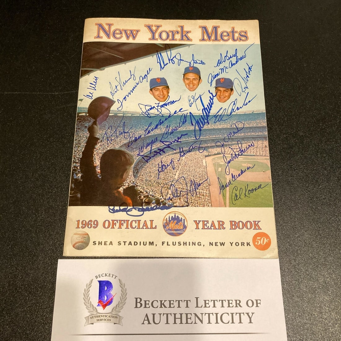 1969 NY Mets Team Signed Yearbook Nolan Ryan Tom Seaver Beckett LOA: 1969 NY Mets Team Signed Yearbook Nolan Ryan Tom Seaver Beckett LOA Celebrate the legacy of the 1969 New York Mets with this original yearbook from their championship season. This stunning program is 