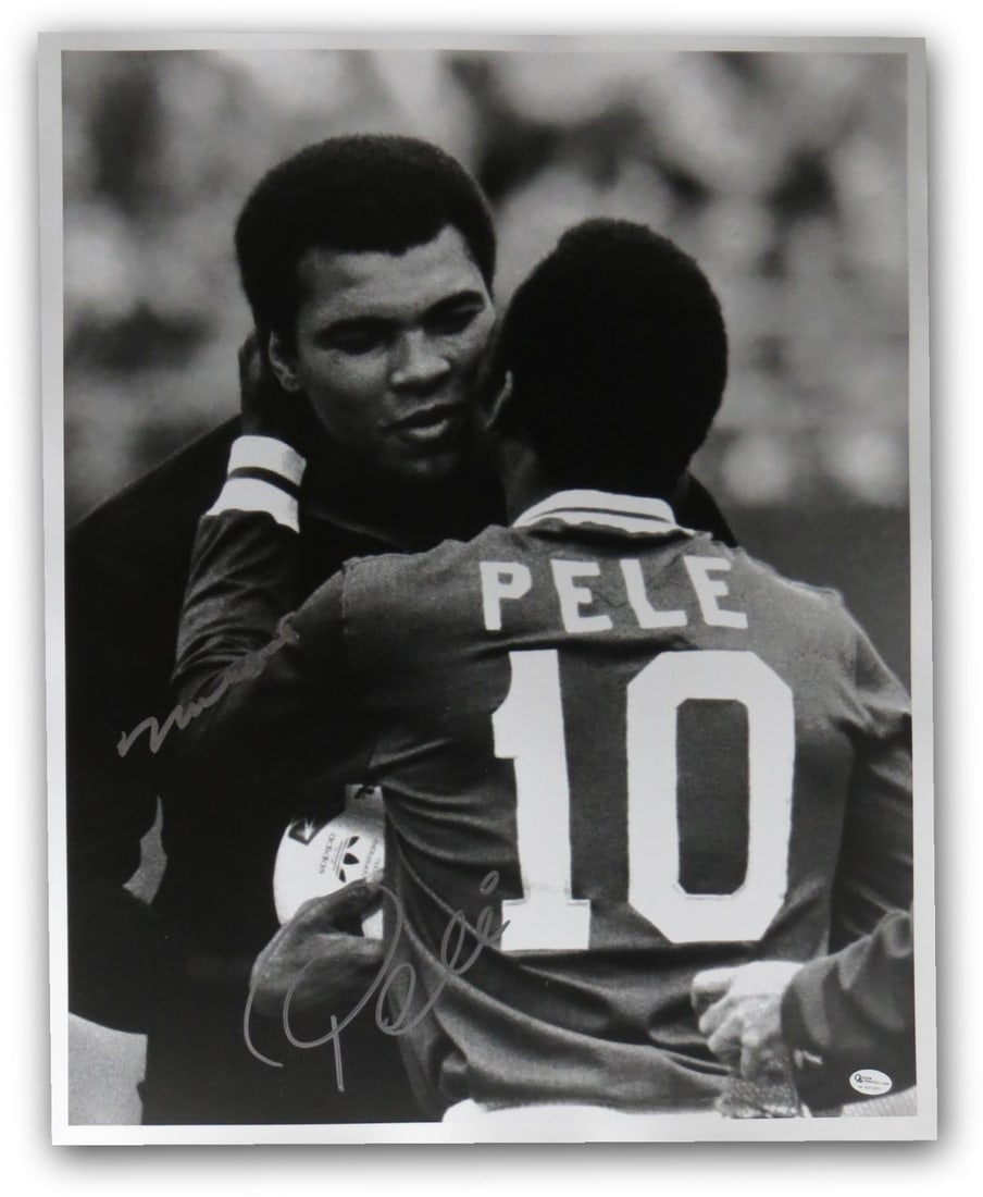 Signed 16x20 Muhammad Ali Pele boxing photo Online Authentics: Signed 16x20 Muhammad Ali Pele boxing photo Online Authentics This is a 16x20 photograph featuring both Muhammad Ali and Pele, signed by both legendary athletes. The item is authenticated by Online Au