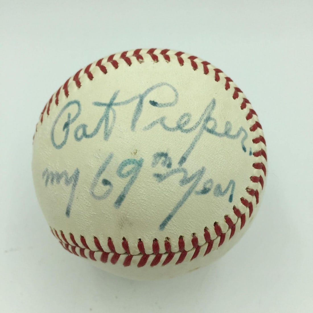 Pat Pieper Signed Baseball Chicago Cubs Voice of Wrigley Field JSA COA Inscribed: Pat Pieper Signed Baseball Chicago Cubs Voice of Wrigley Field JSA COA Inscribed This exceptional single signed National League baseball features the autograph of Frank Pat Pieper, renowned as "The Vo