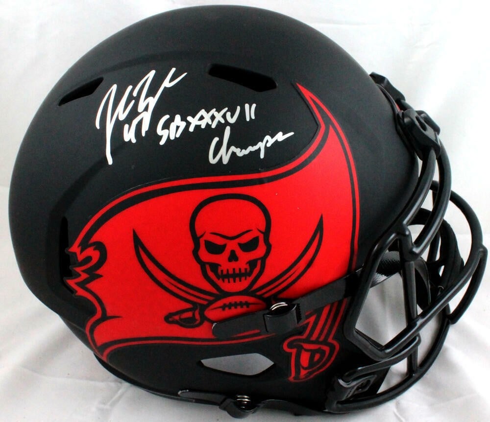 Signed John Lynch Tampa Bay Buccaneers Eclipse Speed Full Size Helmet BAS: Signed John Lynch Tampa Bay Buccaneers Eclipse Speed Full Size Helmet BAS Autographed Tampa Bay Buccaneers full-size Eclipse Speed helmet signed by John Lynch. The helmet is listed as original and is 
