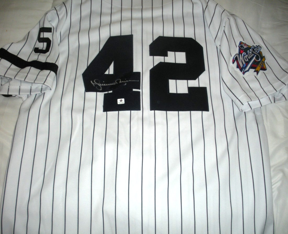 Mariano Rivera Yankees signed Russell official licensed jersey GAI COA (1 of 3)