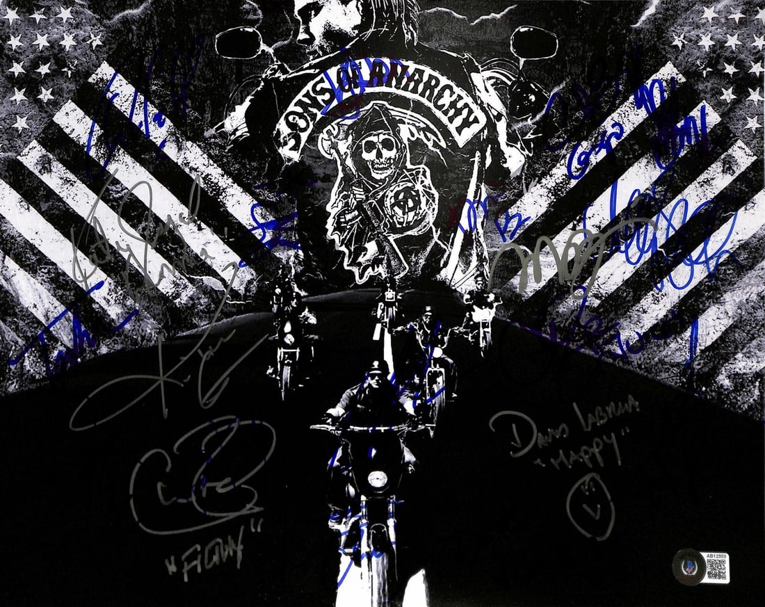Beckett Authenticated Sons of Anarchy Cast 11x14 Photo 20 Signatures: Beckett Authenticated Sons of Anarchy Cast 11x14 Photo 20 Signatures This is an 11x14 photograph from the television series Sons of Anarchy, multi-signed by 20 key cast members. The signatures include