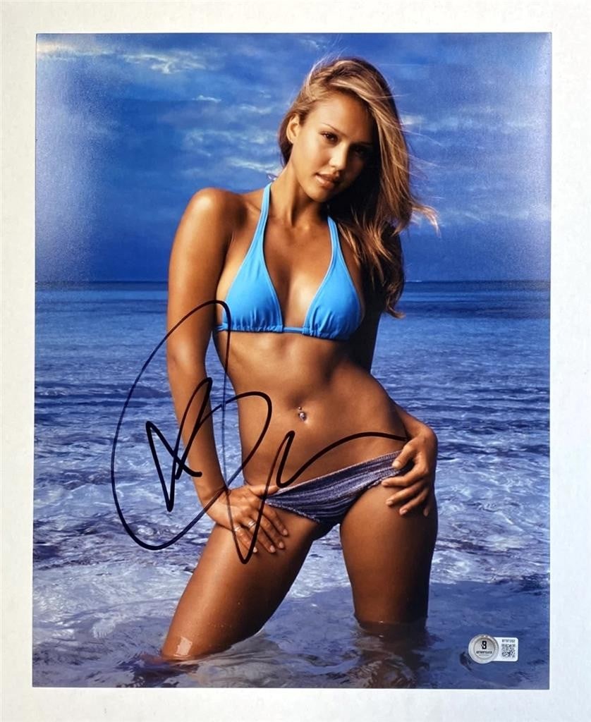 11x14 Photograph Signed by Jessica Alba Beckett Authenticated Autograph: 11x14 Photograph Signed by Jessica Alba Beckett Authenticated Autograph This original 11x14 photograph is hand-signed by actress and model Jessica Alba. The autograph is authenticated by Beckett (BAS)