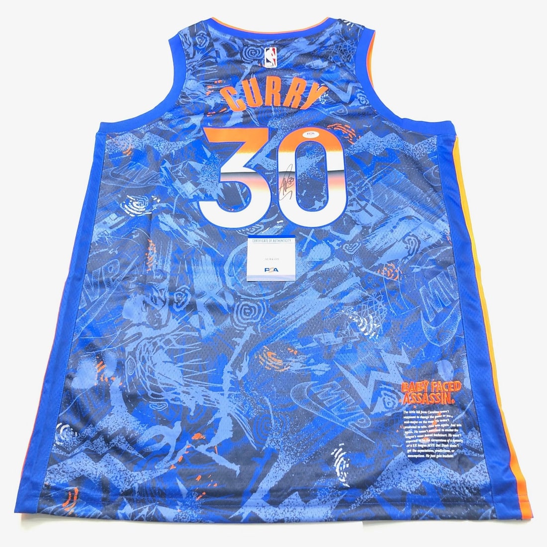 Stephen Curry Autographed Golden State Warriors Jersey PSA DNA Authenticated: Stephen Curry Autographed Golden State Warriors Jersey PSA DNA Authenticated This is an autographed Golden State Warriors jersey signed by Stephen Curry. The signature has been authenticated by PSA/DN
