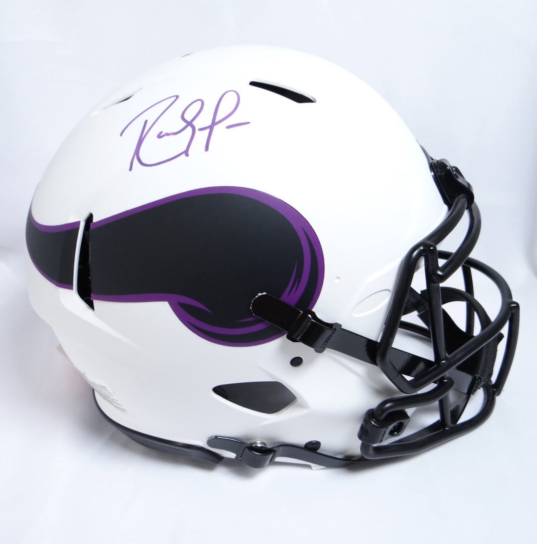 Randy Moss signed Minnesota Vikings full size Lunar helmet Beckett holo: Randy Moss signed Minnesota Vikings full size Lunar helmet Beckett holo This is an original autographed Minnesota Vikings full-size helmet signed by Randy Moss. It is a pre-owned item and includes Bec