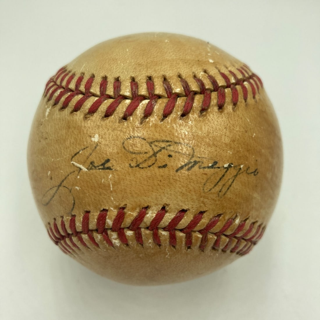 1936 Joe DiMaggio Rookie Signed Baseball JSA Authenticated Yankees: 1936 Joe DiMaggio Rookie Signed Baseball JSA Authenticated Yankees This historic 1936 Joe DiMaggio Rookie Single Signed American League Harridge Baseball is a rare collectible. The ball features a vin