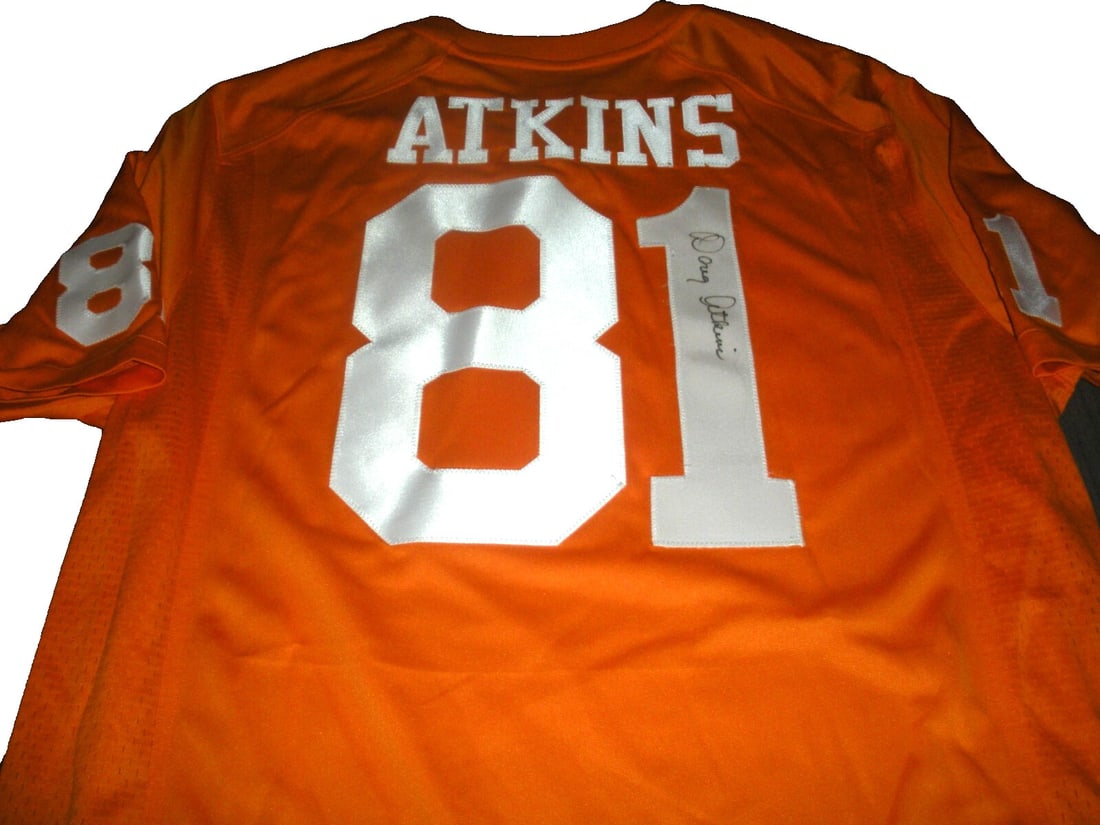Signed Nike Jersey Doug Atkins With COA Tennessee Volunteers Football: Signed Nike Jersey Doug Atkins With COA Tennessee Volunteers Football This is an official licensed Nike jersey signed by Doug Atkins, representing the Tennessee Volunteers. The jersey comes with a cer