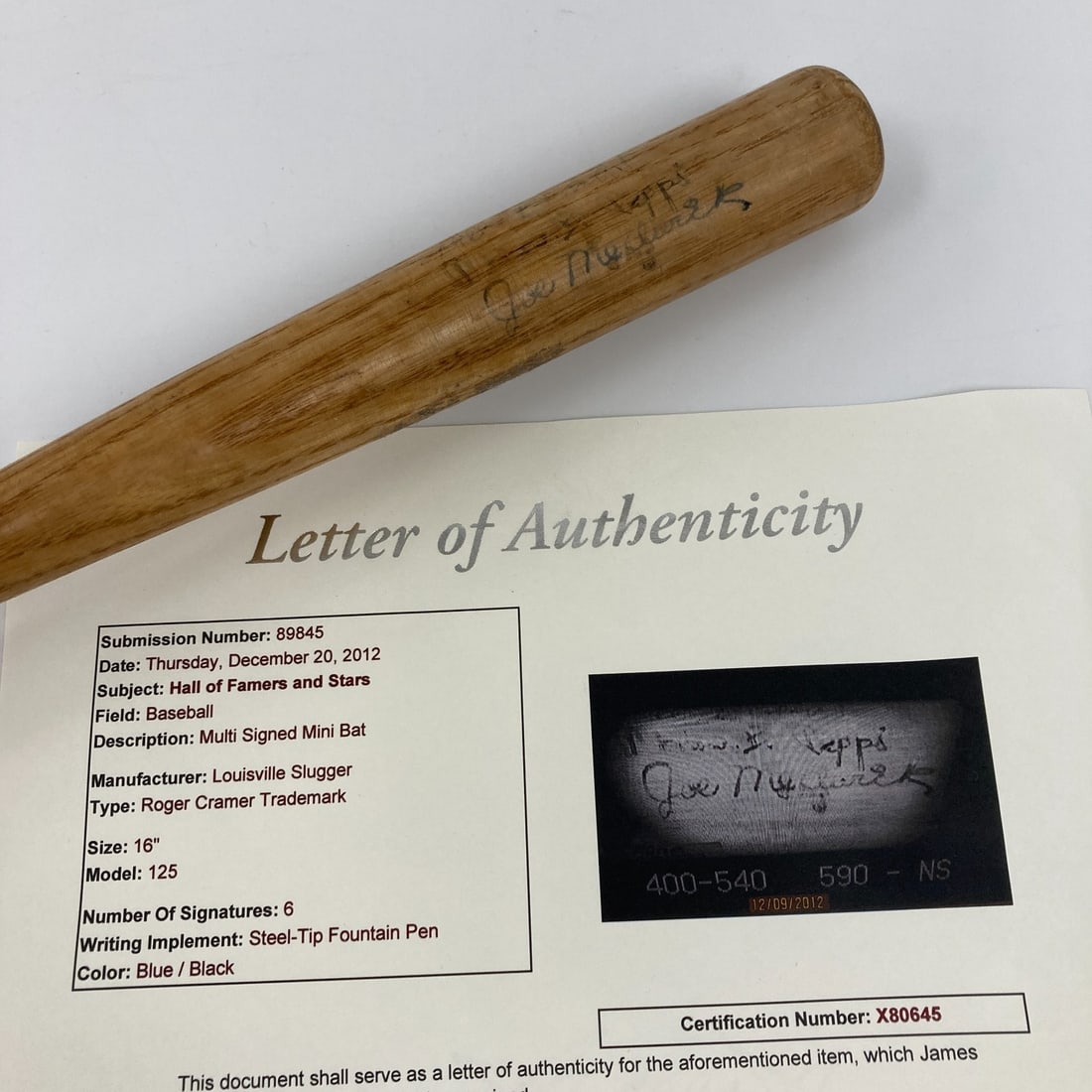 Joe Medwick Signed 1930s Louisville Slugger Mini Bat JSA COA: Joe Medwick Signed 1930s Louisville Slugger Mini Bat JSA COA This is a signed 1930's Louisville Slugger mini baseball bat by Joe Medwick, a notable player from the New York Giants. The bat comes with 