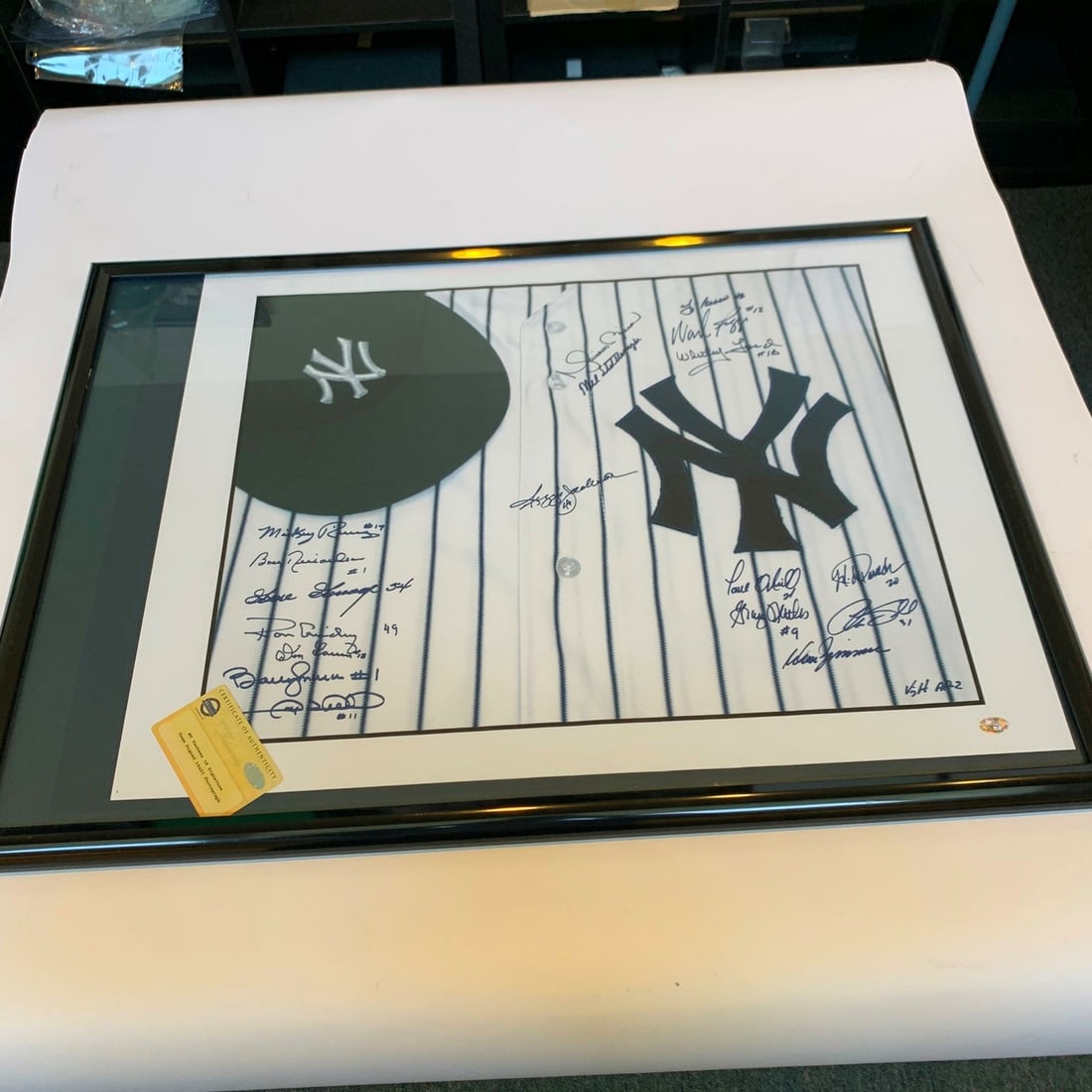 Signed Yankees Legends 16x20 Photo with Rivera Berra Ford Steiner COA: Signed Yankees Legends 16x20 Photo with Rivera Berra Ford Steiner COA Celebrate the rich history of baseball with this stunning New York Yankees Legends signed 16x20 photo. This remarkable piece featu