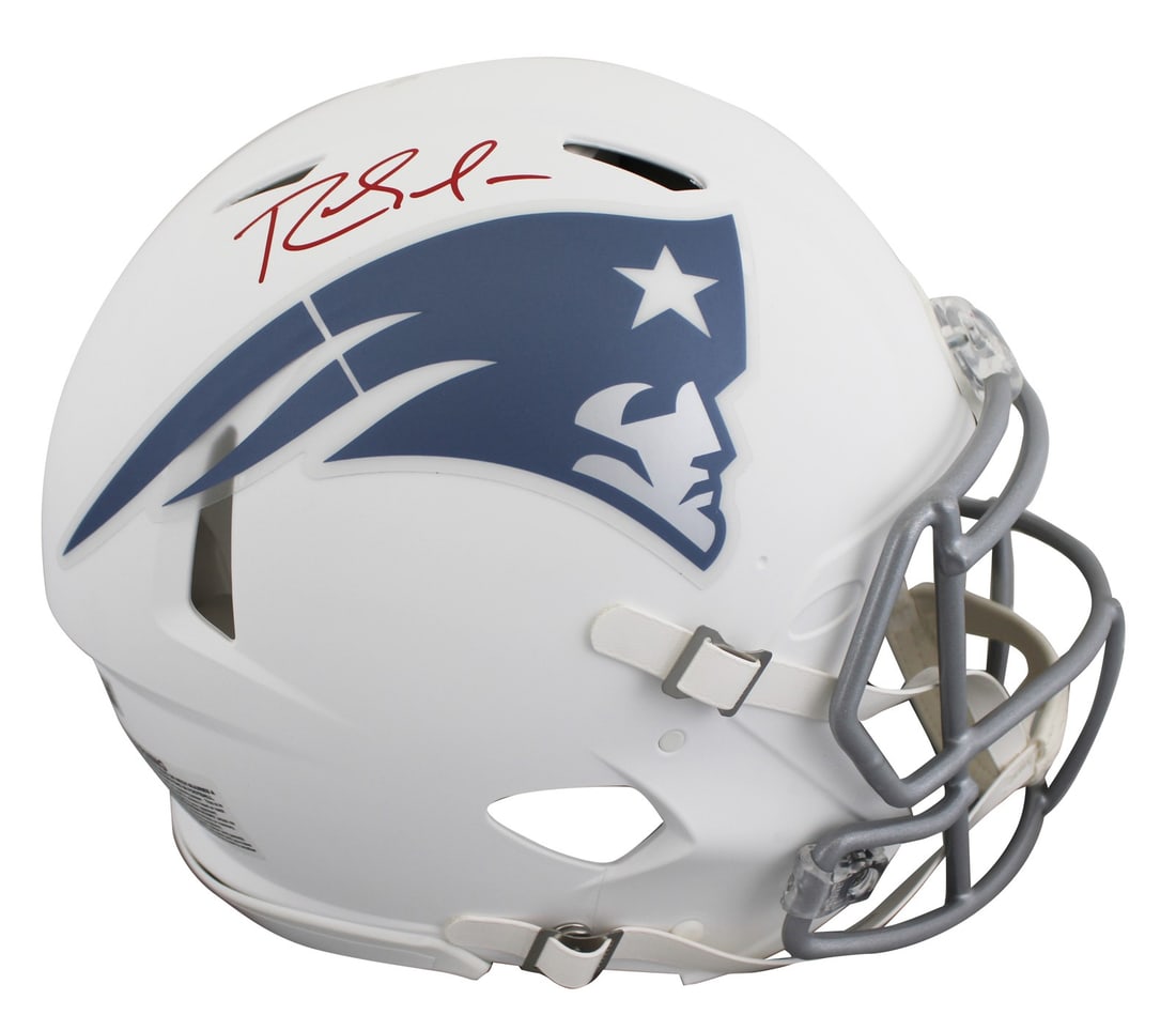 Randy Moss Signed New England Patriots 2025 Alt Helmet BAS Authenticated: Randy Moss Signed New England Patriots 2025 Alt Helmet BAS Authenticated This authentic, full-size Speed Proline helmet features the iconic on-field alternate design and has been personally signed by 