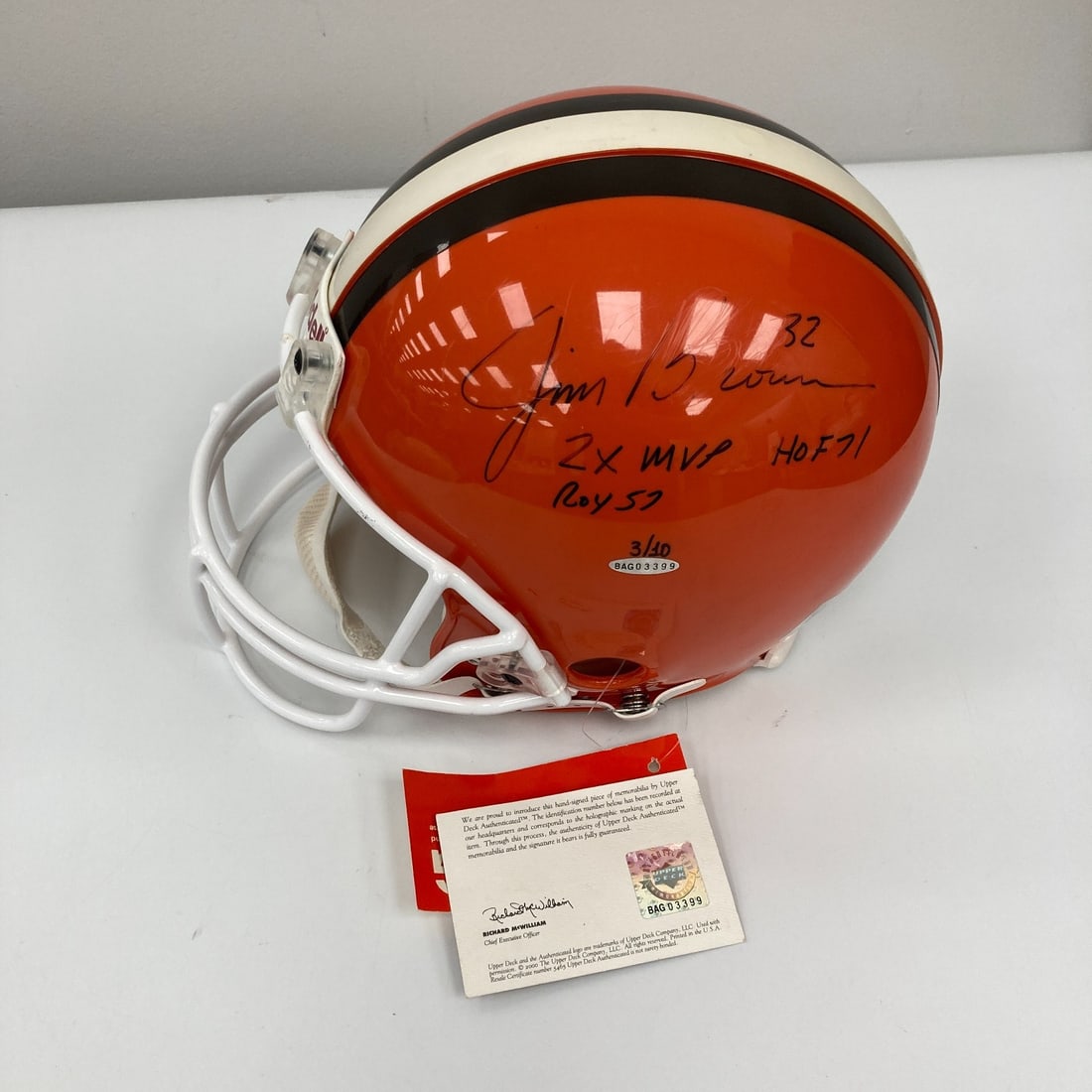 Jim Brown Signed Cleveland Browns Helmet 2X MVP PSA DNA UDA: Jim Brown Signed Cleveland Browns Helmet 2X MVP PSA DNA UDA This is an authentic Riddell Cleveland Browns helmet signed by football legend Jim Brown, featuring inscriptions that highlight his remarkab