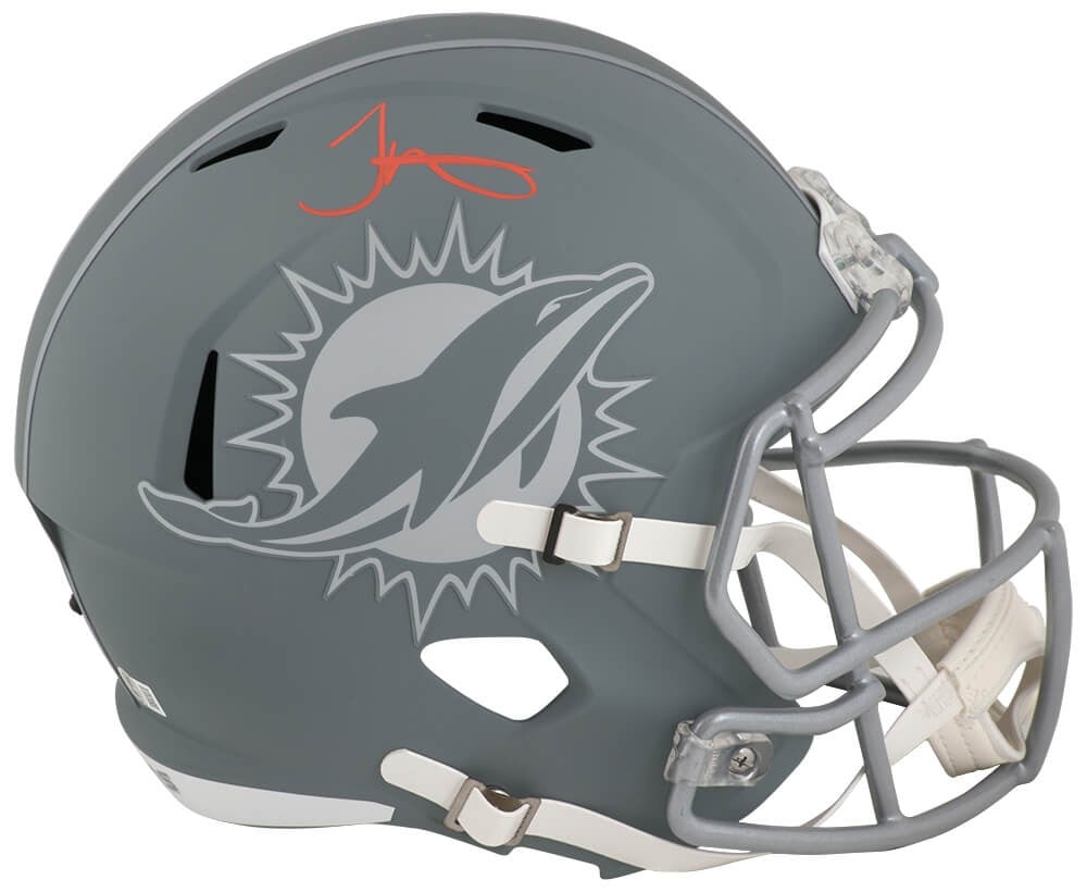 Tyreek Hill Signed Miami Dolphins Riddell Full Size Helmet Beckett COA: Tyreek Hill Signed Miami Dolphins Riddell Full Size Helmet Beckett COA Showcase your fandom with this Tyreek Hill signed Miami Dolphins slate Riddell full-size speed replica helmet. This helmet is an 