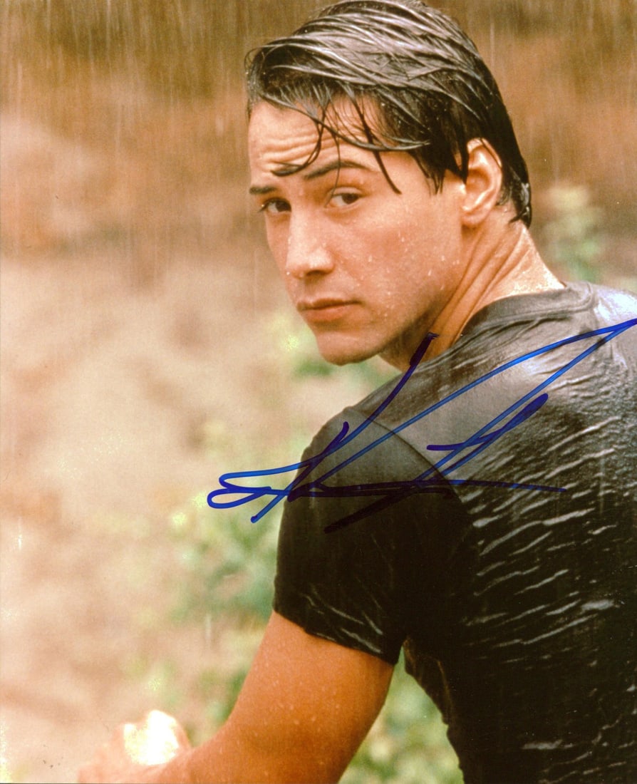Autographed 8x10 Photo of Keanu Reaves Point Break Beckett COA: Autographed 8x10 Photo of Keanu Reaves Point Break Beckett COA Autographed 8x10 photograph personally signed by Keanu Reaves of Point Break. The item is original and comes with Beckett Authentication 