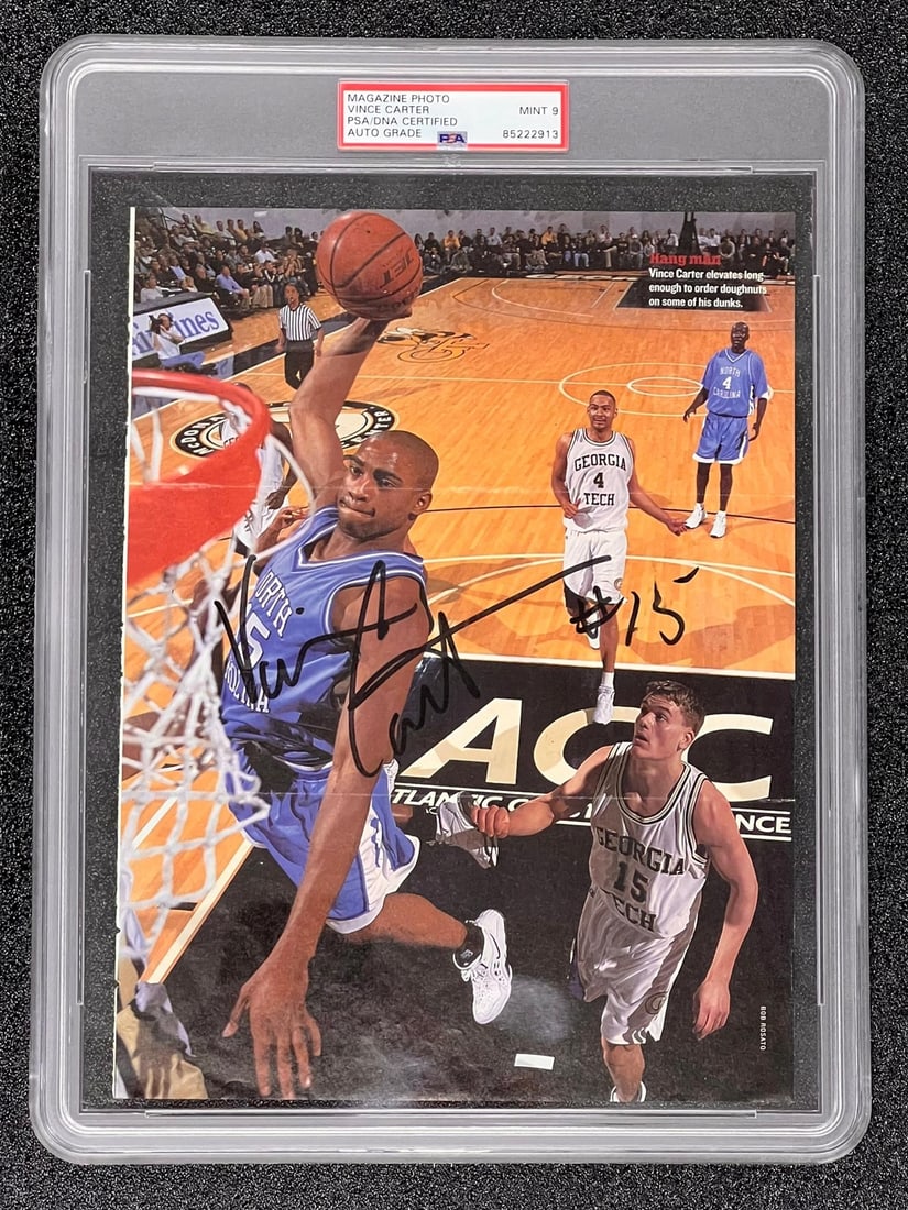 Vince Carter 8x10 Signed Photo PSA/DNA Encapsulated Toronto Raptors Auto: Vince Carter 8x10 Signed Photo PSA/DNA Encapsulated Toronto Raptors Auto This is an original 8x10 photograph featuring Vince Carter, the iconic basketball player known for his time with the Toronto Ra