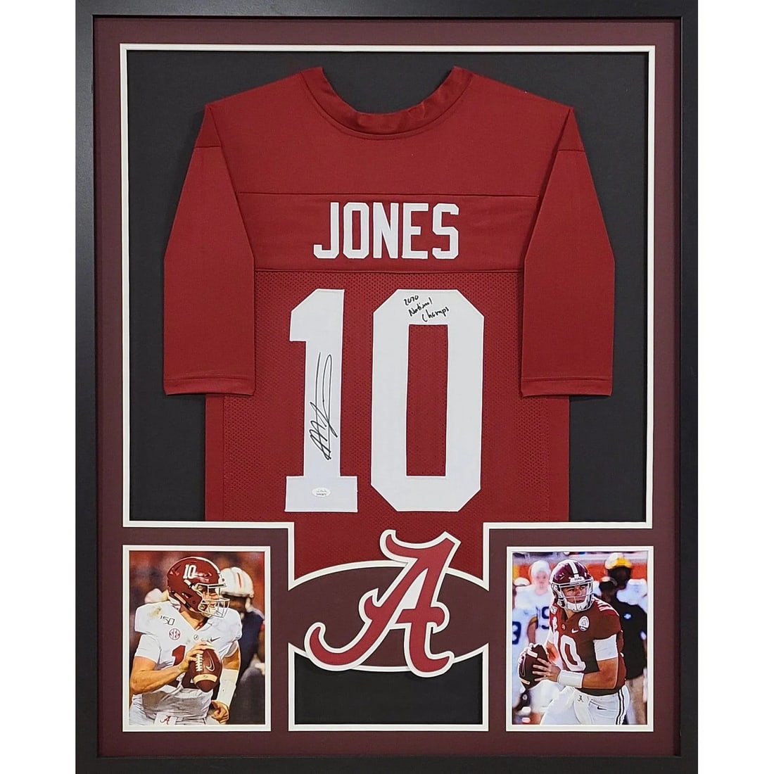 Mac Jones Signed Framed Jersey JSA Authenticated Alabama Heisman: Mac Jones Signed Framed Jersey JSA Authenticated Alabama Heisman This stunning framed jersey features the autograph of Mac Jones, the illustrious Alabama quarterback and Heisman Trophy winner. Authent