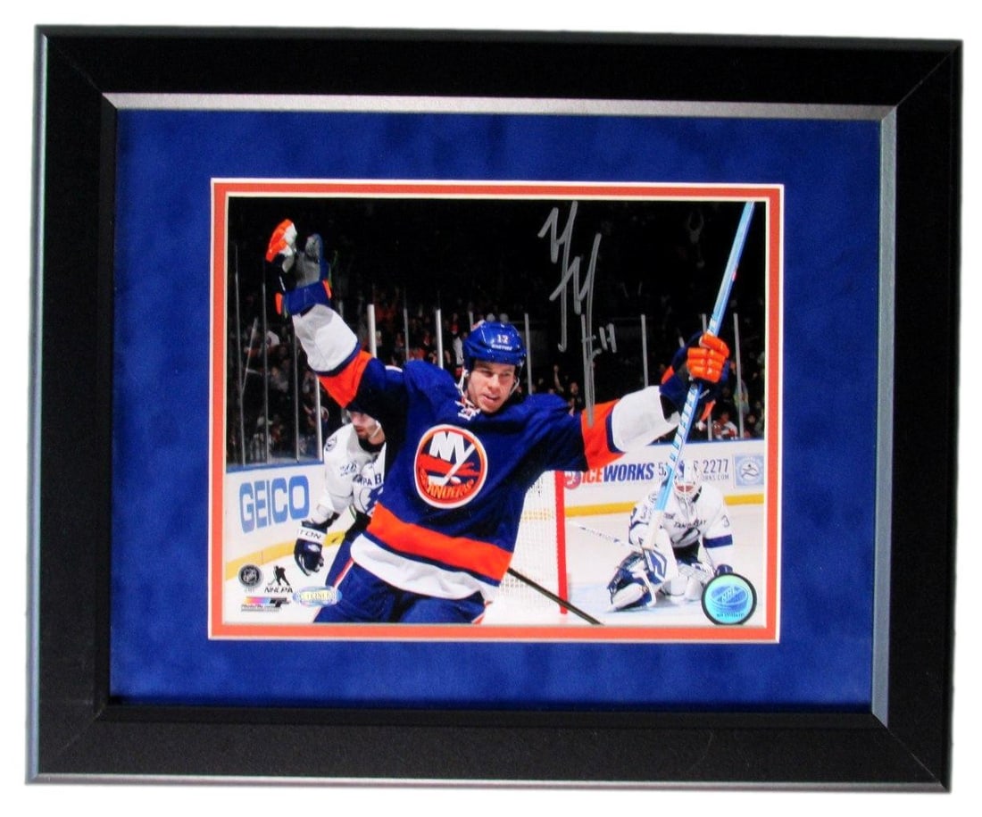 Framed 8x10 Matt Martin Autographed New York Islanders Photo Steiner COA: Framed 8x10 Matt Martin Autographed New York Islanders Photo Steiner COA Framed 8x10 photo of Matt Martin with the New York Islanders, signed and authenticated by Steiner. Includes a tamper-proof stic
