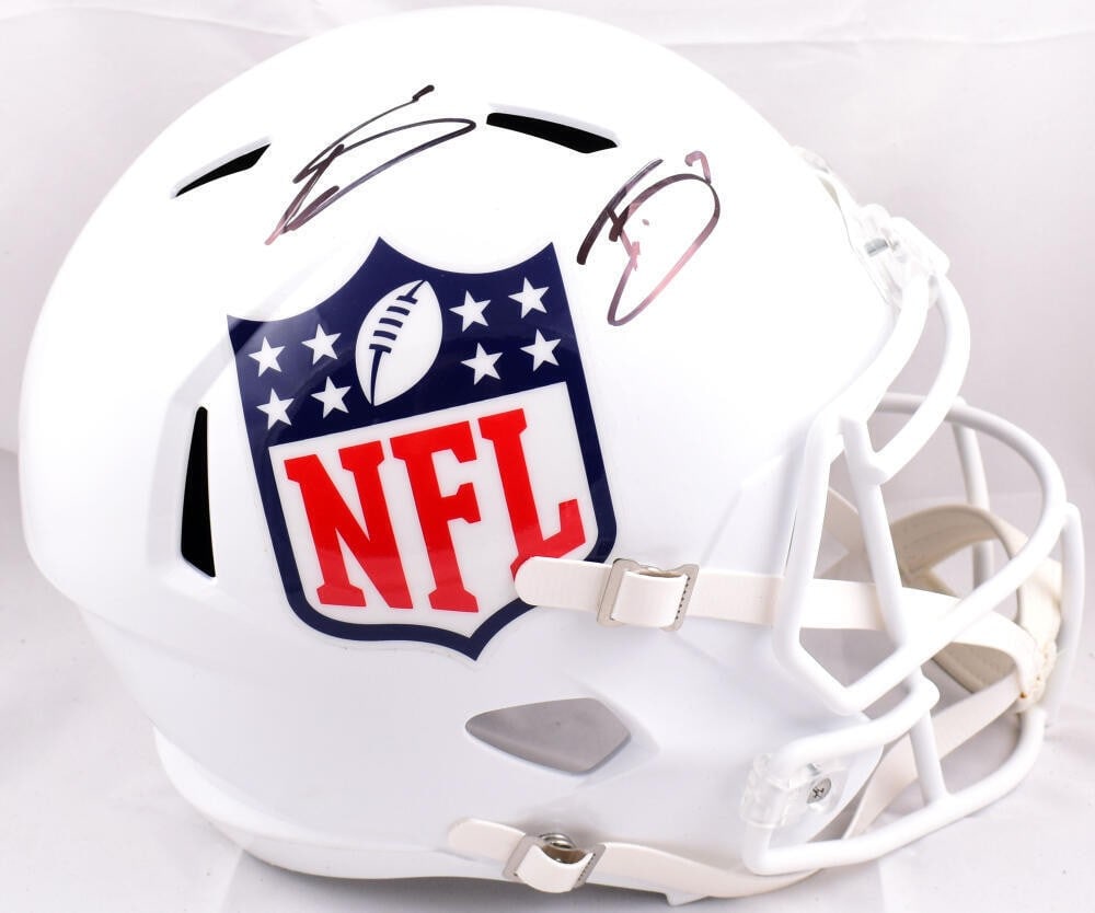 Signed Dallas Cowboys Full Size Speed Helmet Trevon Diggs Stefon Diggs Beckett: Signed Dallas Cowboys Full Size Speed Helmet Trevon Diggs Stefon Diggs Beckett Autographed full-size speed helmet featuring Trevon Diggs and Stefon Diggs. It is an original football collectible associ