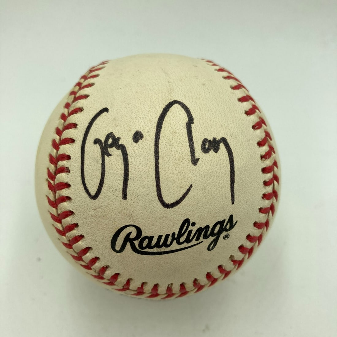 George Clooney Signed MLB Baseball with PSA DNA Authentication: George Clooney Signed MLB Baseball with PSA DNA Authentication This is an officially licensed Major League Baseball signed by George Clooney, authenticated by PSA/DNA with certificate of authenticity 
