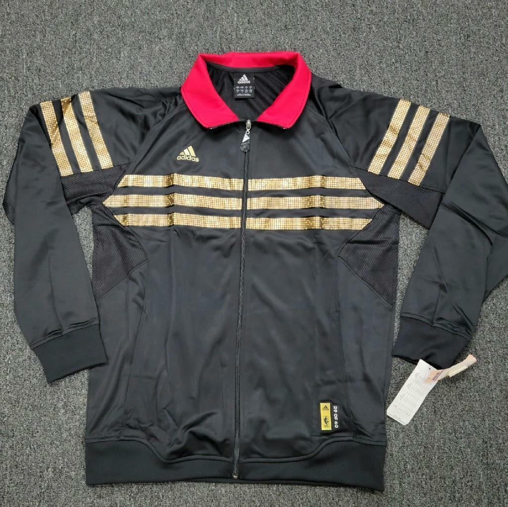 Adidas 2011 West NBA All Star Jacket Limited Edition /60: Adidas 2011 West NBA All Star Jacket Limited Edition /60 This limited edition LARGE Adidas 2011 West NBA All Star Jacket celebrates the Western All Stars basketball team. Designed for fans, it feature