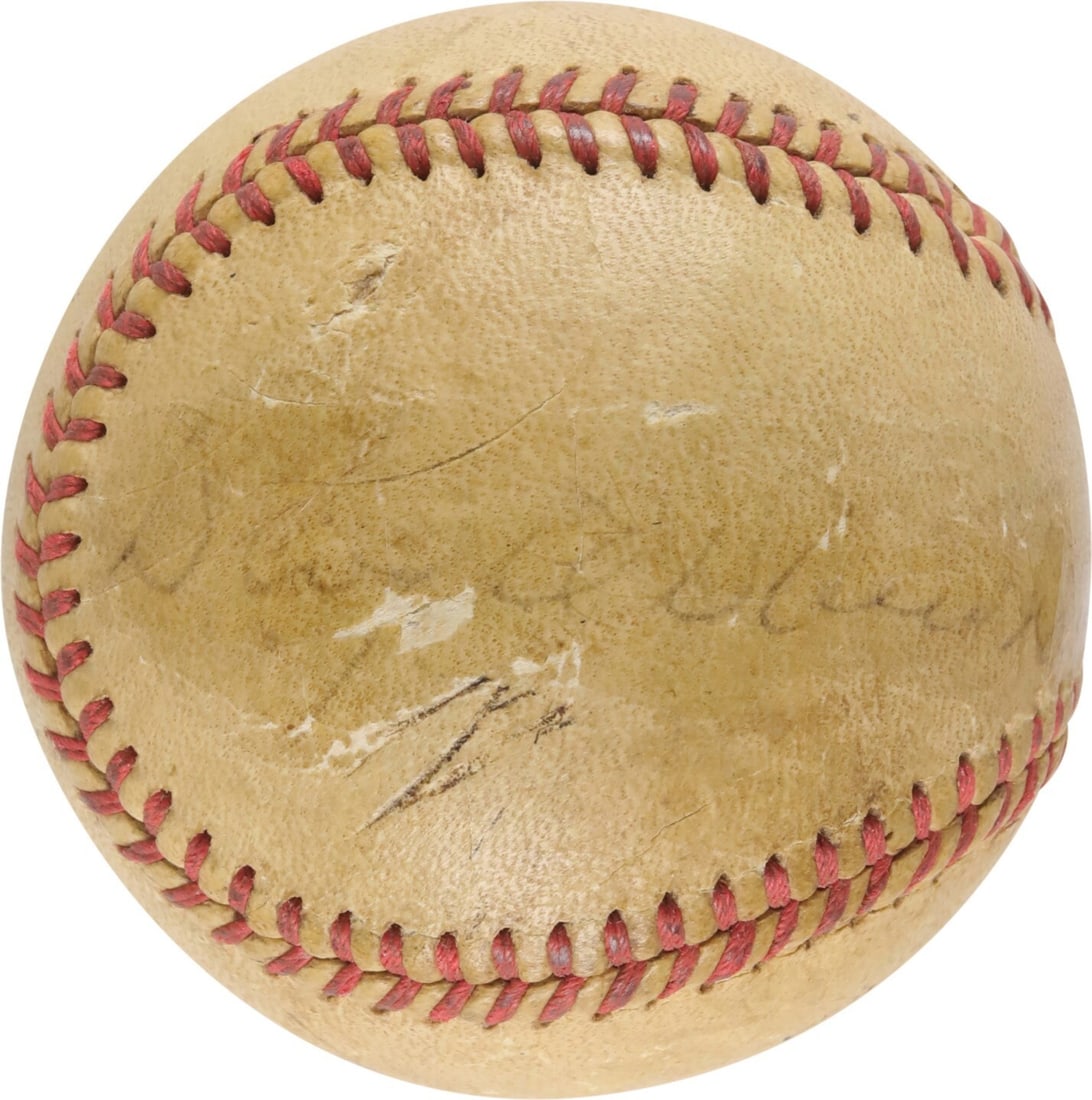 1962 Dwight D Eisenhower Signed Baseball PSA Authenticated Angels: 1962 Dwight D Eisenhower Signed Baseball PSA Authenticated Angels This is a remarkable piece of baseball memorabilia featuring a single signed Official National League baseball by Dwight D. Eisenhower