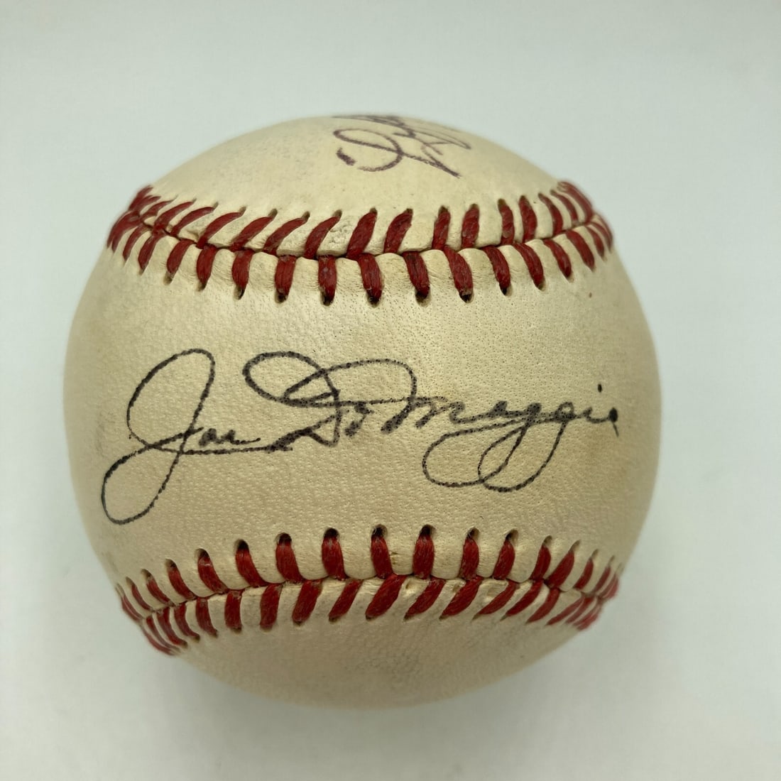 Joe DiMaggio Lefty O'Doul Signed 1940s Baseball JSA Authenticated: Joe DiMaggio Lefty O'Doul Signed 1940s Baseball JSA Authenticated This authentic 1940's National League baseball is signed by legendary baseball players Joe DiMaggio and Lefty O'Doul. It features DiMa