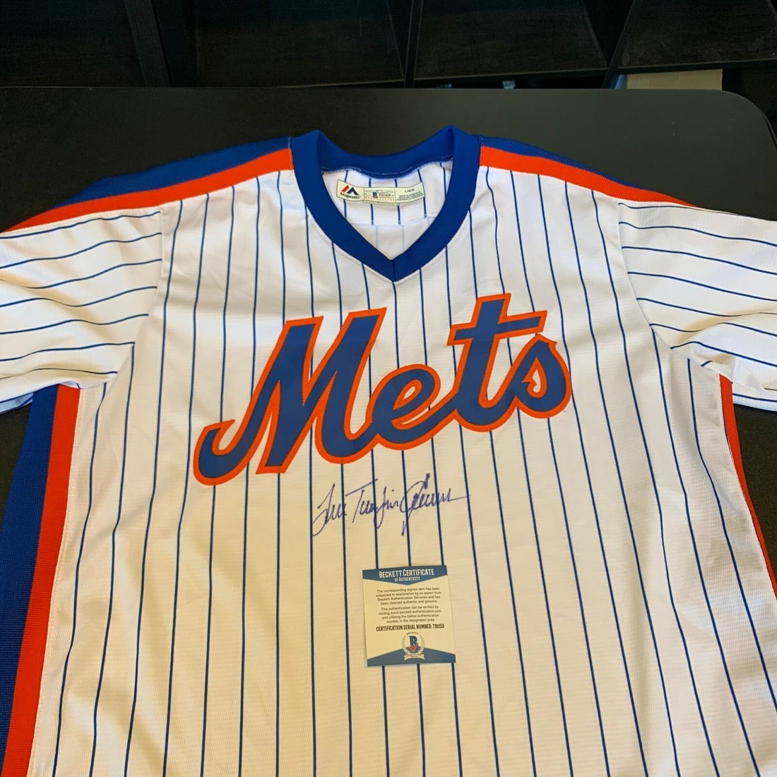 Tom Seaver Signed New York Mets Jersey Majestic Beckett COA: Tom Seaver Signed New York Mets Jersey Majestic Beckett COA Celebrate the legacy of baseball legend Tom Seaver with this signed Majestic New York Mets jersey. Known as "Tom Terrific," Seaver's impact 