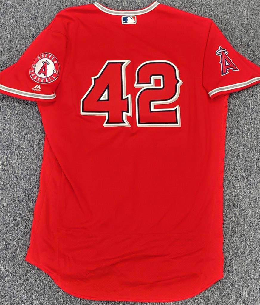 Los Angeles Angels CJ Cron 2017 Jackie Robinson Day Game Worn Jersey MLB Hologram: Los Angeles Angels CJ Cron 2017 Jackie Robinson Day Game Worn Jersey MLB Hologram This is a 2017 Los Angeles Angels Jackie Robinson Day jersey worn by CJ Cron. The jersey was used in a game (Worn-DNP 