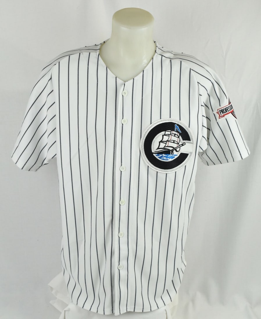 Jorge Posada 1996 Game Used Columbus Clippers Jersey XL COA: Jorge Posada 1996 Game Used Columbus Clippers Jersey XL COA This is a rare game-used jersey from Jorge Posada's 1996 season with the Columbus Clippers, showcasing significant wear that reflects its ga