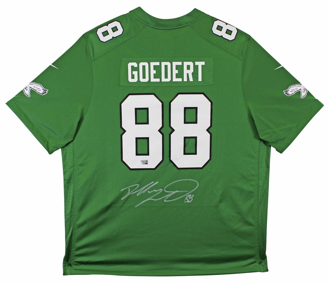 Dallas Goedert Signed Kelly Green Nike Jersey Philadelphia Eagles Authentic Fanatics: Dallas Goedert Signed Kelly Green Nike Jersey Philadelphia Eagles Authentic Fanatics This authentic Kelly Green Nike Game Jersey has been personally signed by Dallas Goedert of the Philadelphia Eagles