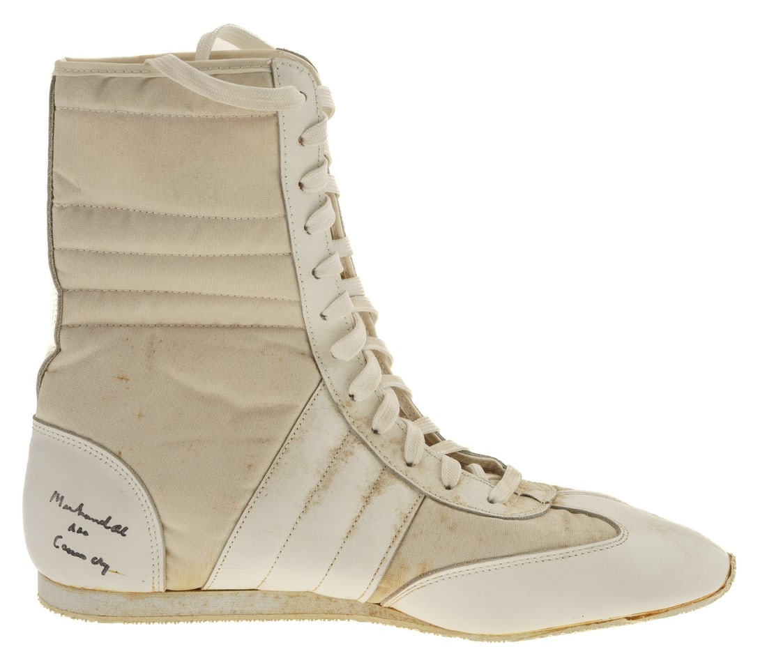 White Everlast boxing boot Muhammad Ali twice signed JSA COA (1 of 8)