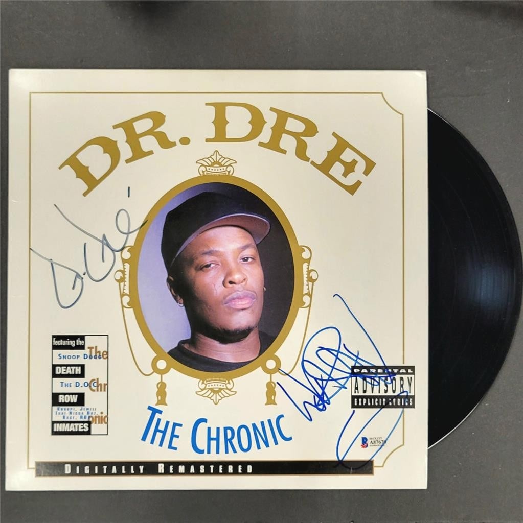 The Chronic vinyl LP cover autographed by Dr. Dre and Warren G Beckett authenticated (1 of 6)