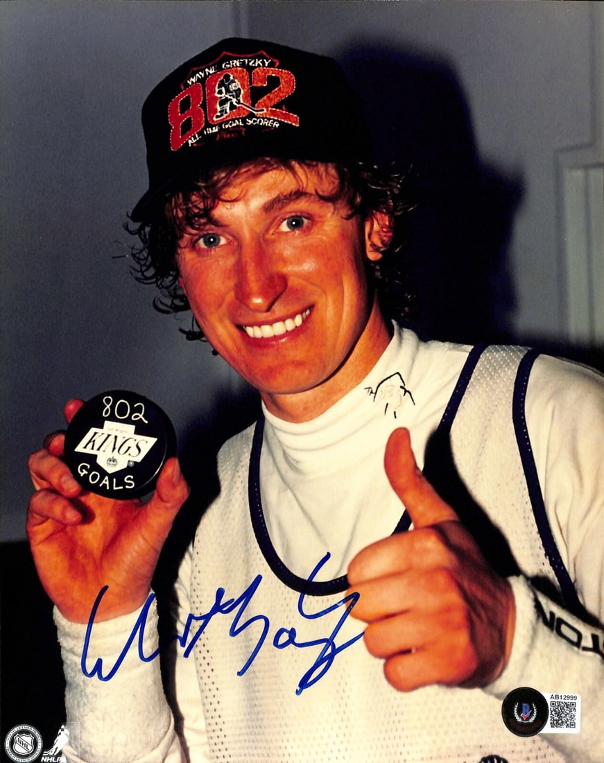 Wayne Gretzky Signed 8x10 Photo BAS LOA Hockey Memorabilia: Wayne Gretzky Signed 8x10 Photo BAS LOA Hockey Memorabilia This autographed 8x10 color photograph features hockey legend Wayne Gretzky, showcasing his iconic playing days with the LA Kings. The photog