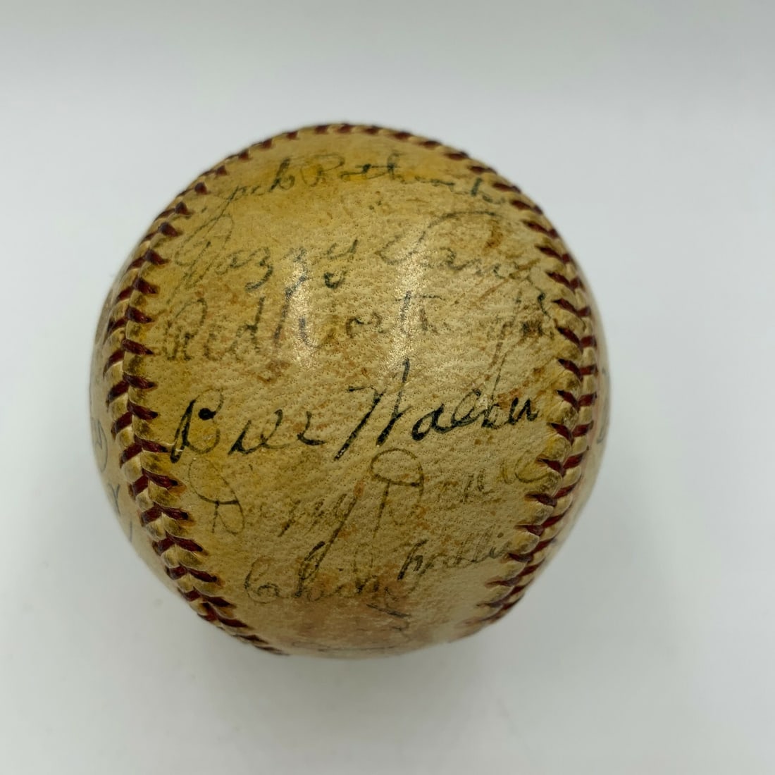 Team Signed Baseball 1934 World Series Champion St. Louis Cardinals With JSA Letter: Team Signed Baseball 1934 World Series Champion St. Louis Cardinals With JSA Letter This is an original baseball signed by the 1934 St. Louis Cardinals World Series Champions team. The ball features a